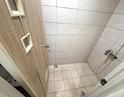 ✔獨立陽台大套房✔含水網路第四台附傢俱✔門口可停機車 - Image 5