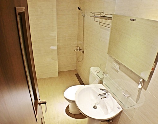 可租補近,家樂福老虎城大遠百🏙️超大浴室🛁獨立洗曬空間✨ - Image 6