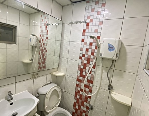 ❤️東海大學/商圈❤️精緻套房🉑租補**晶華會館 - Image 3