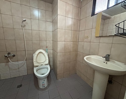 近嘉義市區、後火車站,機能超強大套房出租 - Image 4