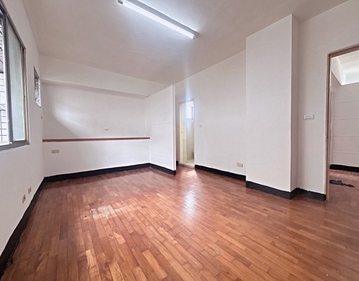 大空間採光3房🍃益民商圈🍃含車位可租補 - Image 5