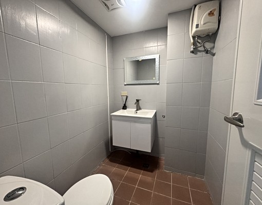 可乖寵雙租補)逢甲獨洗曬1房1廳2衛❇️有機車位~垃圾子母車 - Image 7