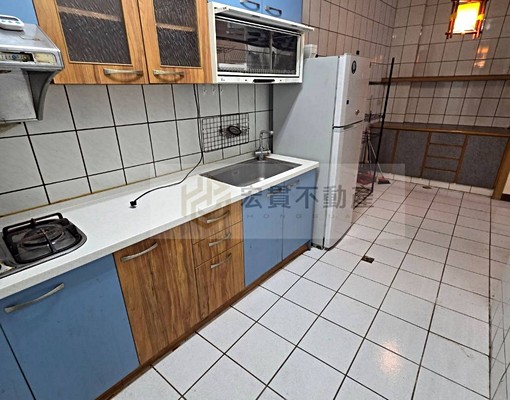 近新莊車站可合租員工宿舍整棟大透天家俱電齊全 - Image 15