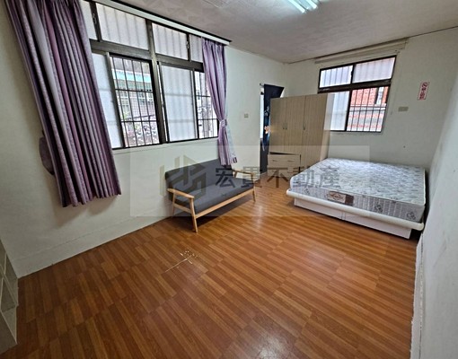 近新莊車站可合租員工宿舍整棟大透天家俱電齊全 - Image 6