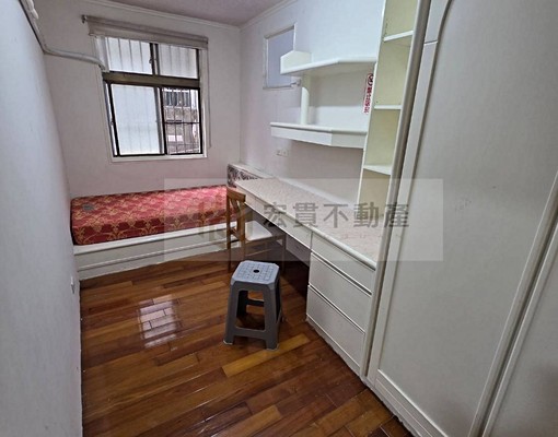 近新莊車站可合租員工宿舍整棟大透天家俱電齊全 - Image 9