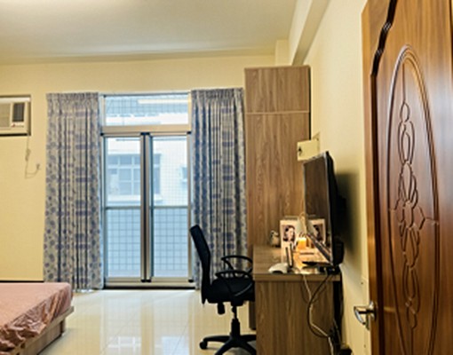 獨洗曬東區優質小資套房 - Image 1