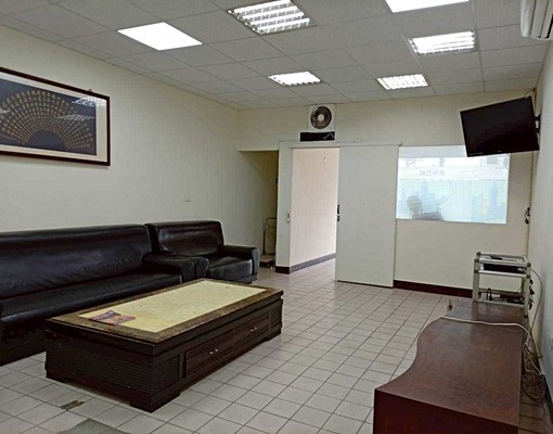 近火車站⭐透天一樓✨🌟住\辦\工作室⭐租補\營登 - Image 3