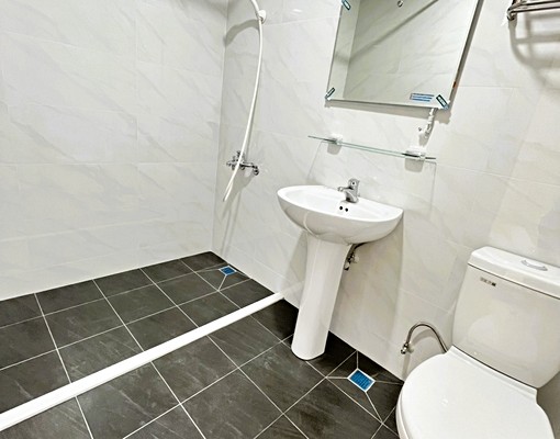 全新裝潢兩房一廳可寵可租補，乾濕分離，台電，陽台 - Image 7