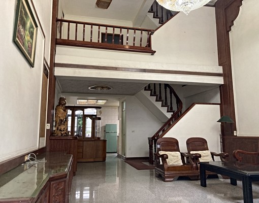 🎁星鴻社宅🎁開元路巷內花園別墅附車庫可入戶籍可租補 - Image 2