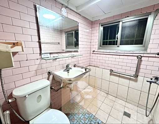 ❄️稀有整層透天❄️可入戶籍、可租補、可報稅❄️有車庫 - Image 9