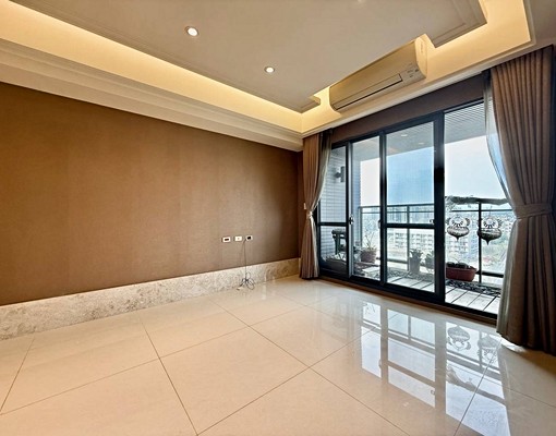 驚爆💥精裝戶💥2+1房💥全室系統櫃🉑租補🉑戶籍 - Image 2