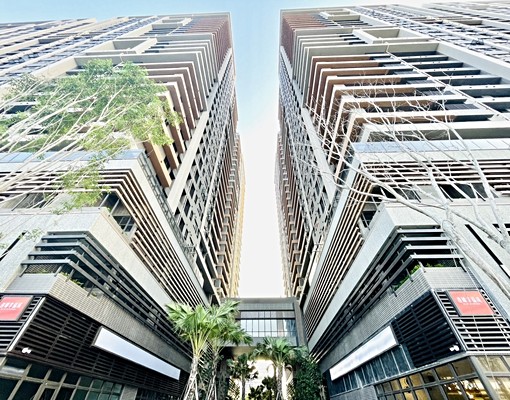 遠雄幸福成面中庭🏅三房3樓平面車位含管🏅可租補 - Image 1