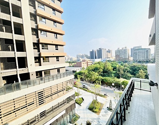 遠雄幸福成面中庭🏅三房3樓平面車位含管🏅可租補 - Image 11