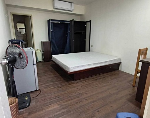 舒適套房/可租補 - Image 1