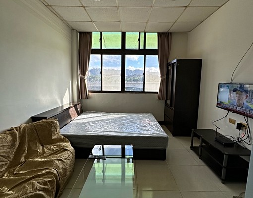 鶯歌區建國國小套房六樓0935148792 - Image 1