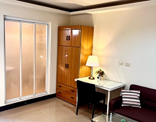 @健行後站*電梯陽台*套房 - Image 10