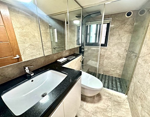 ✨北屯崇德精美兩房樓中樓｜附平面車位｜採光佳｜大露臺 - Image 8