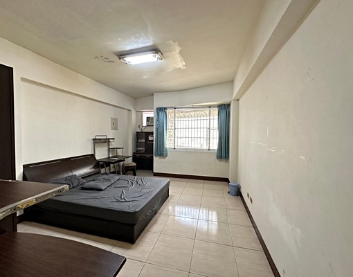 租-近鳳山工協市場.93期重劃區雅房出租 - Image 2