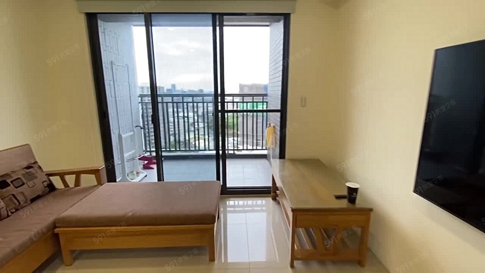 大三房可租補/漢神百貨對面/家具電全配 - Image 1