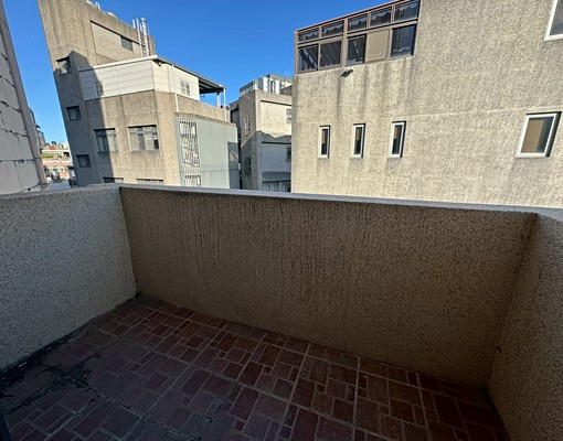 近巨城|可寵|千萬電梯豪宅大套房|附機車位 - Image 7