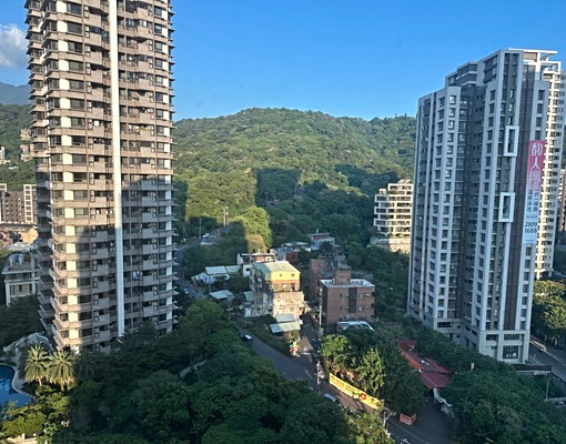 紅樹林捷運站高樓景觀全新裝潢 - Image 1