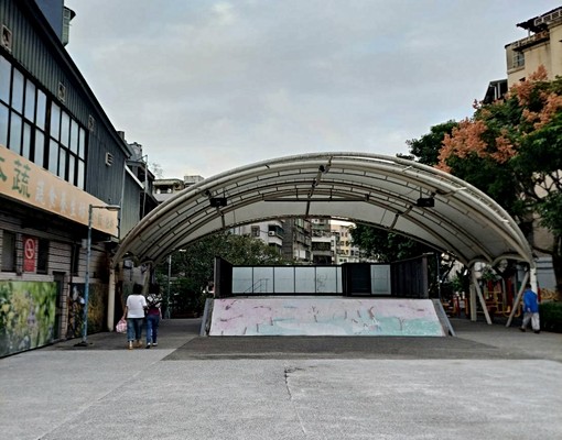 海山捷運站頂加2房 - Image 4