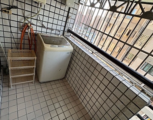 松竹昌平商圈~正1房1廳1衛+平車含管~ - Image 2