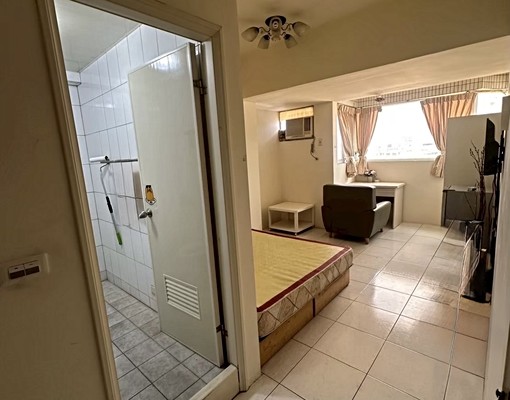 女性獨立套房/文山特區近正修長庚醫院.二大窗有門卡感應垃圾箱 - Image 1