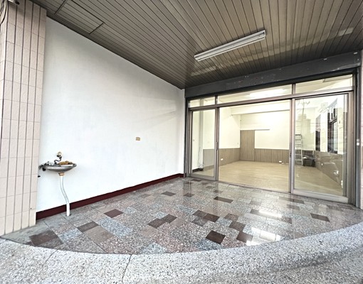 中山北路|正路面一樓|三角窗|店面(租) - Image 6