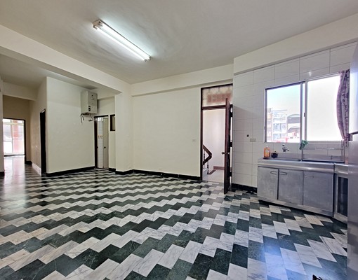 👍全新整理大坪數３房－附部分傢俱電👍可租屋補助 - Image 1