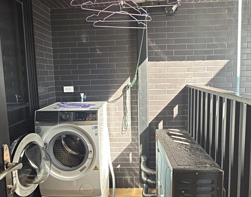 ✨高檔全新裝潢⭐電動沙發+55吋大電視兩房一廳一位含車位 - Image 8