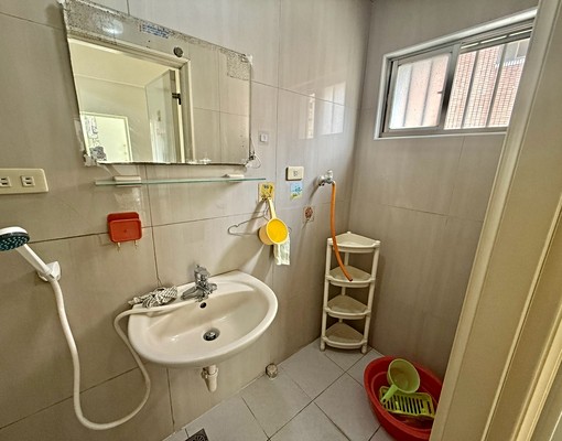 鳳山立志街近捷運站電梯華廈分租套房🏡可租補 - Image 3