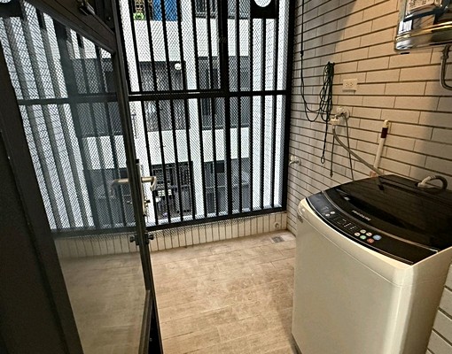 鼎山家樂福優質兩房空屋.車位可租補 - Image 11