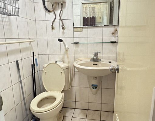 簡雅小套房適合單身近輔仁大學明智科大 - Image 1