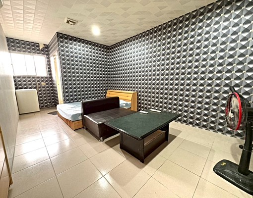 新埔⚡️採光通風/傢俱齊全/空間大/獨洗/租金便宜/機能強 - Image 4