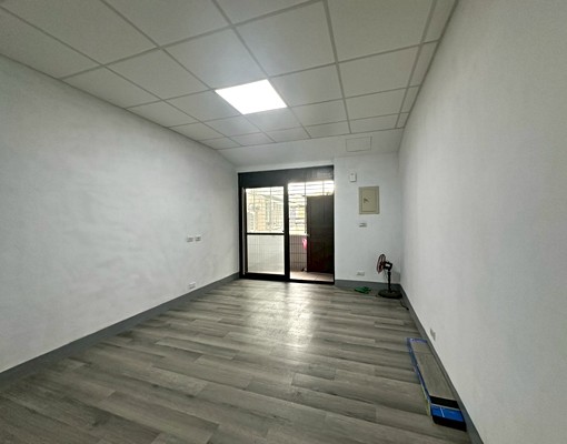 板橋❣️可入籍超便宜三房/空屋大空間採光通風/生活機能佳 - Image 8