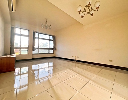 可補助/可公司戶營登/四維二路透天 - Image 3