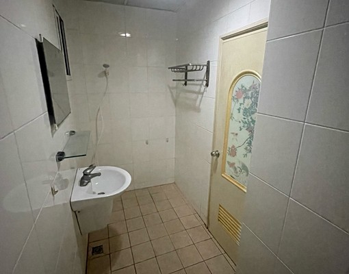 電梯套房出租 - Image 6