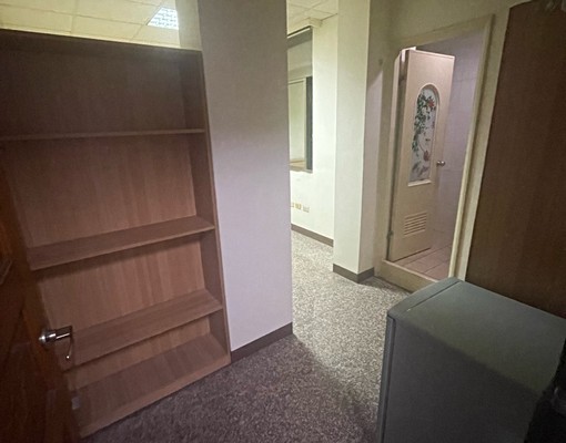 電梯套房出租 - Image 4