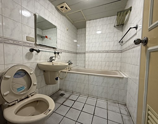 社宅/大三房雙陽台溫馨宅/含車位可租補 - Image 12