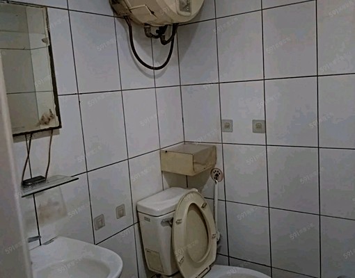 近亞東站小資族溫馨採光套房可代收垃圾 - Image 8