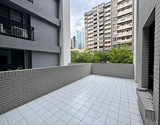 全新2房車位(近南紡) - Image 8