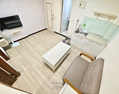 北區秒殺一間🔥租補可寵🔥全配家具✨全新裝修便宜租管理另繳 - Image 6