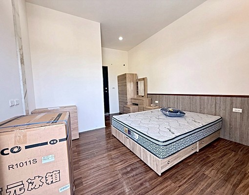 近南科/採光通風/新裝潢/乾濕分離/陽台/免爬高/環境清幽 - Image 2