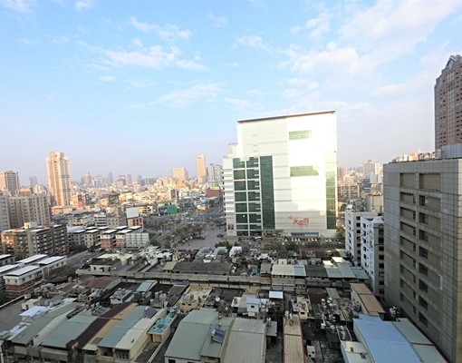 善意窩|三多大遠百|可配合需求|可寵物合租|景觀4房大空間 - Image 14