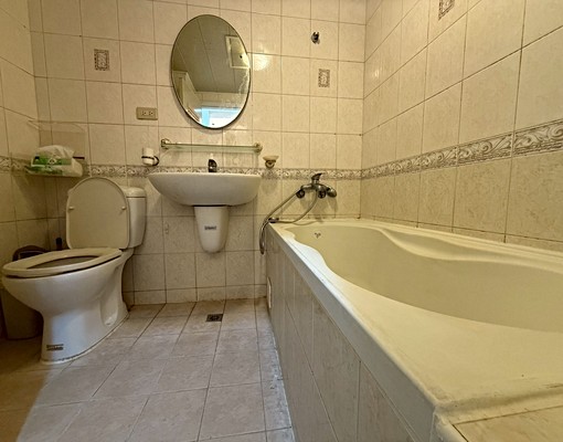 五泰小菁-免仲介費可租補-溫莎堡二房車 - Image 10