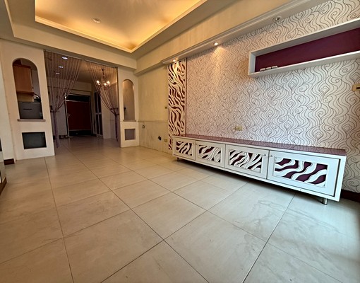 五泰小菁-免仲介費可租補-溫莎堡二房車 - Image 5