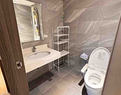 🌟秒殺日月光電梯兩房/寵物友善/含車位24H包裹垃圾代收 - Image 6