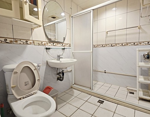 可分戶租補報稅一層一戶三房三廳有超級大陽台有天然瓦斯 - Image 10