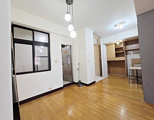 可分戶租補報稅一層一戶三房三廳有超級大陽台有天然瓦斯 - Image 13